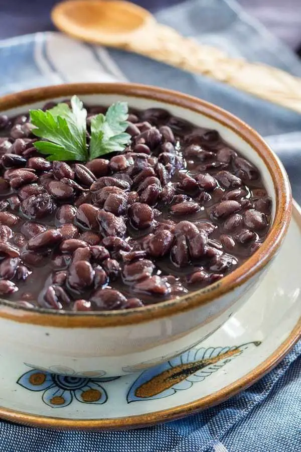 How To Cook Black Beans in a Pressure Cooker (Instant Pot ...