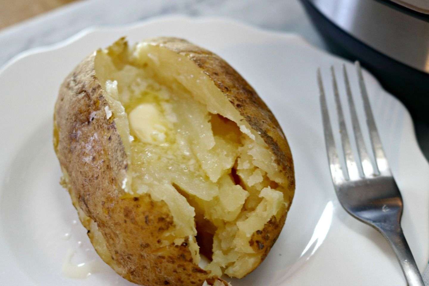 How to Cook Easy Instant Pot Baked Potatoes