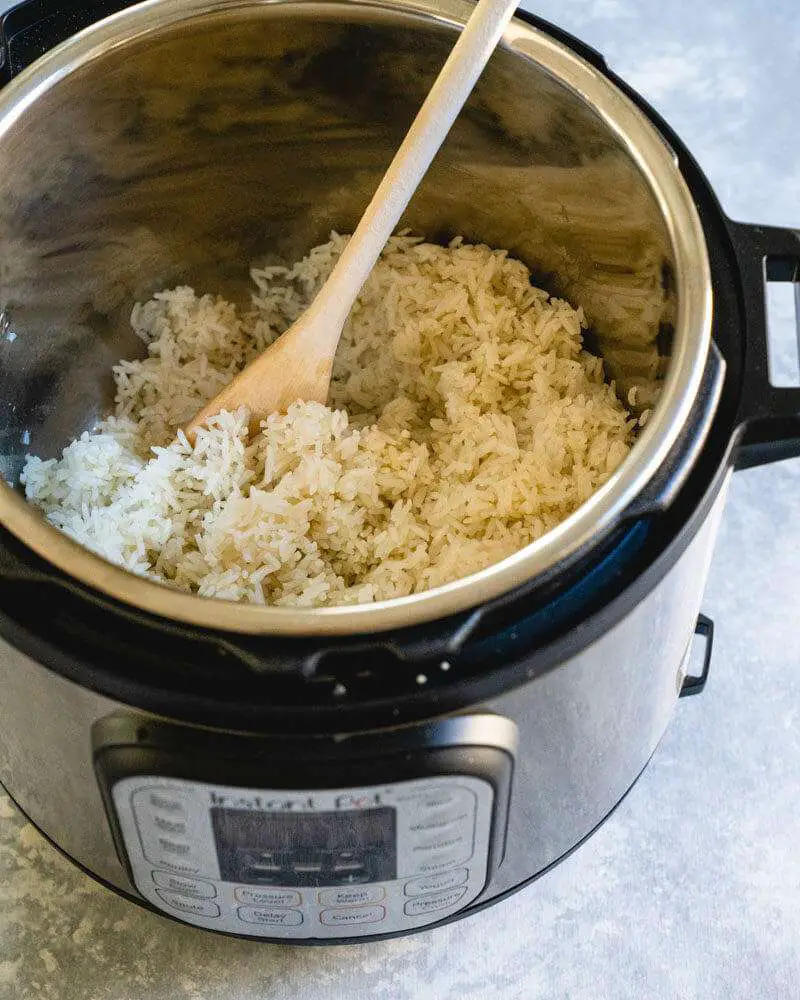 How to Cook Rice in Instant Pot (White or Brown Rice!)  A ...