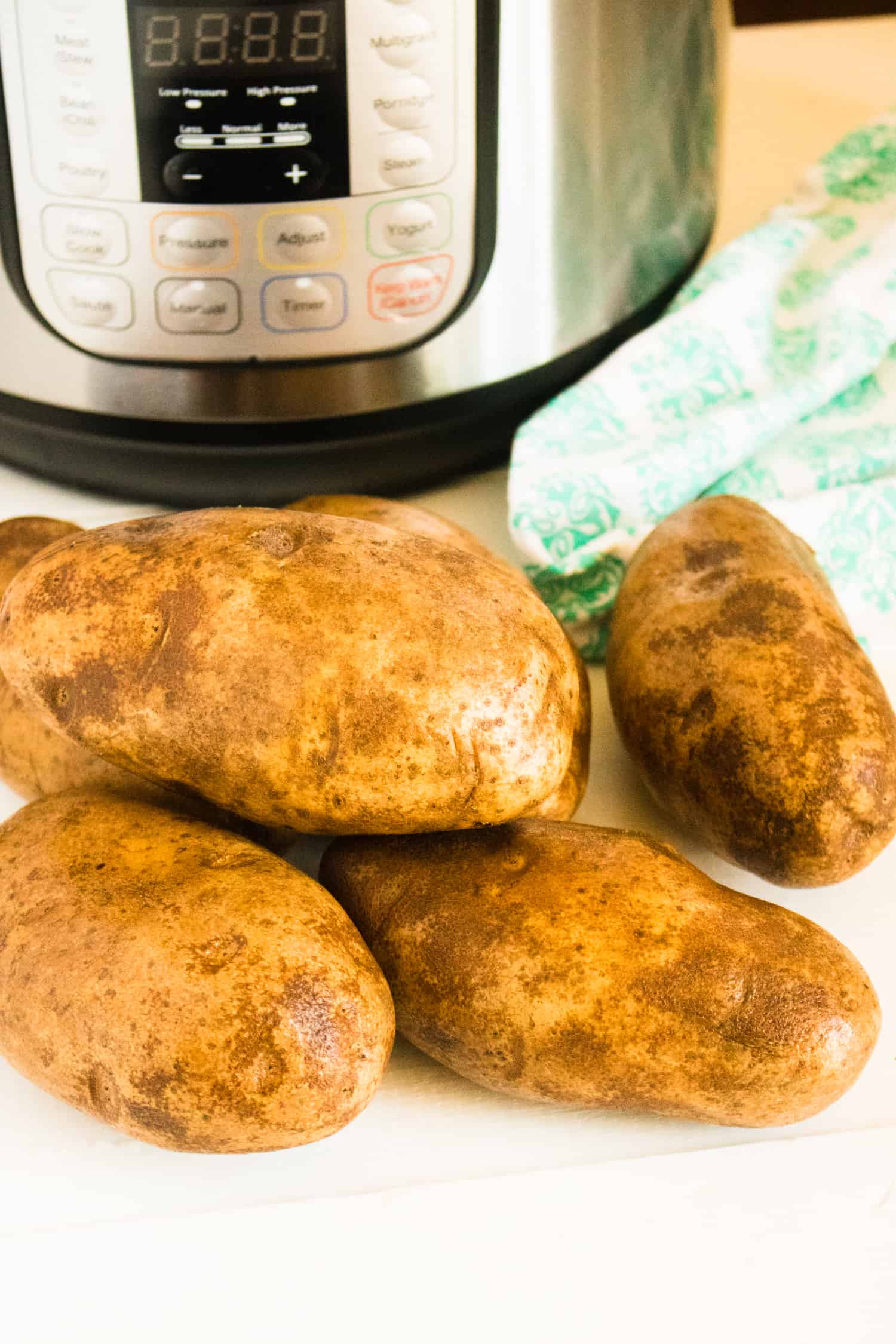 How to Make Instant Pot Baked Potatoes