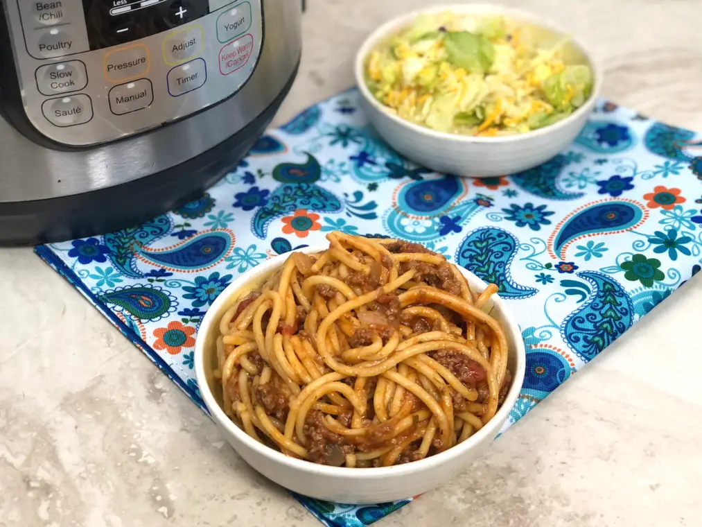 Instant Pot Spaghetti (Pressure Cooker Spaghetti)  by Pink