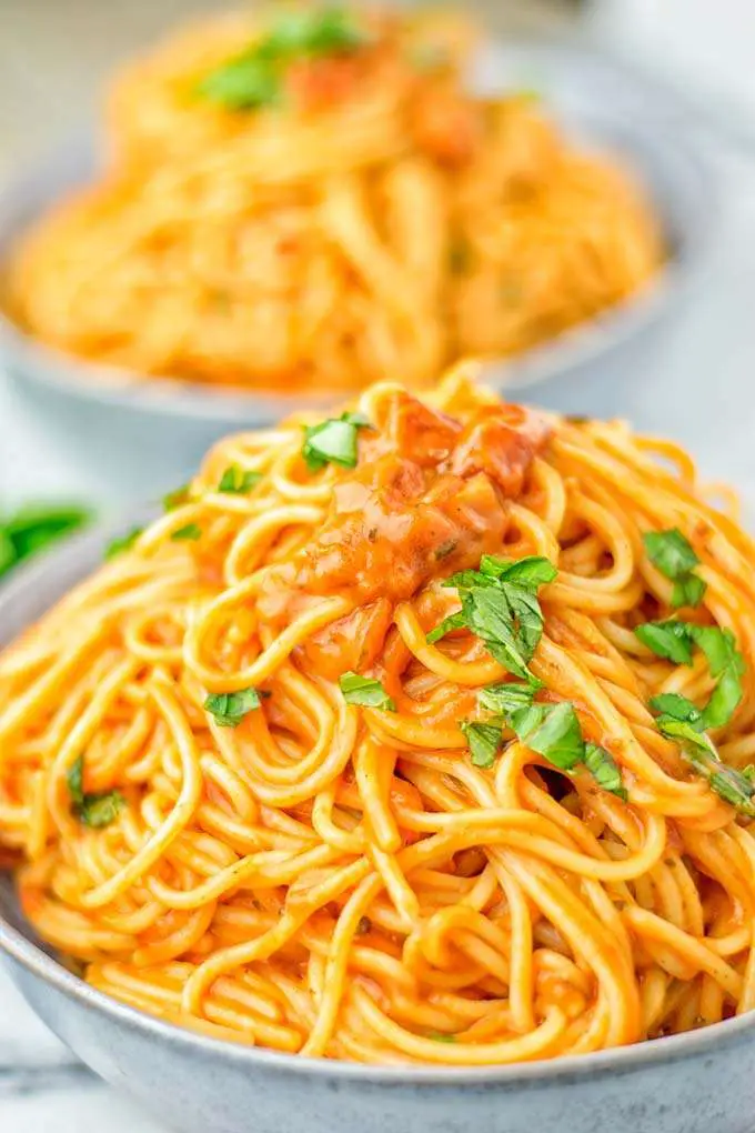 Instant Pot Spaghetti with Simple Tomato Sauce ...