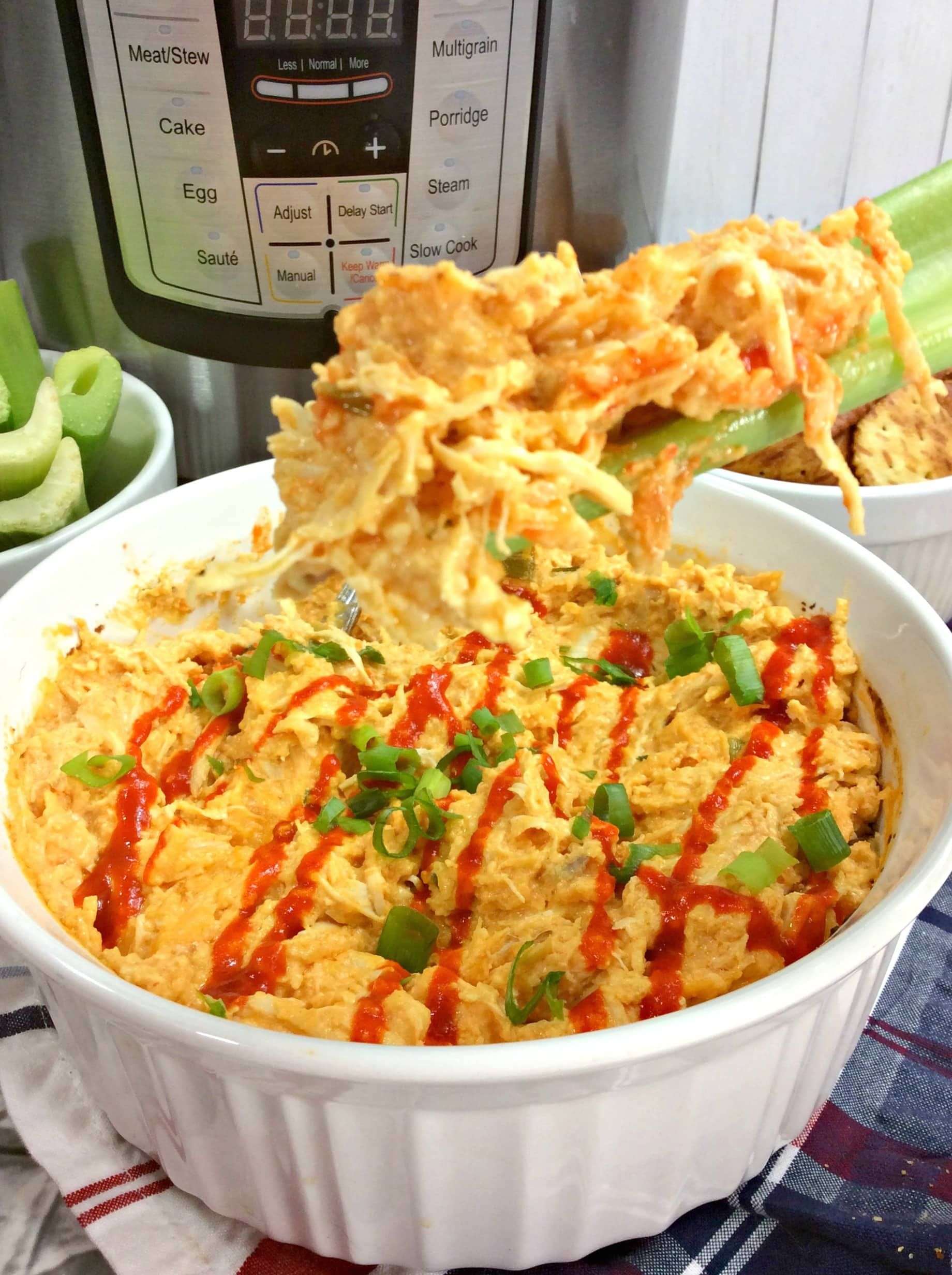 Quick And Easy Instant Pot Buffalo Chicken Dip Recipe ...